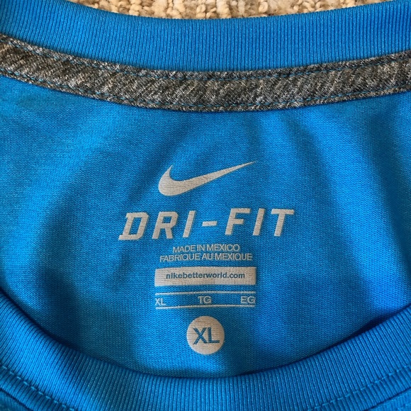 Men’s Nike Dri-Fit T-Shirt - Picture 3 of 3